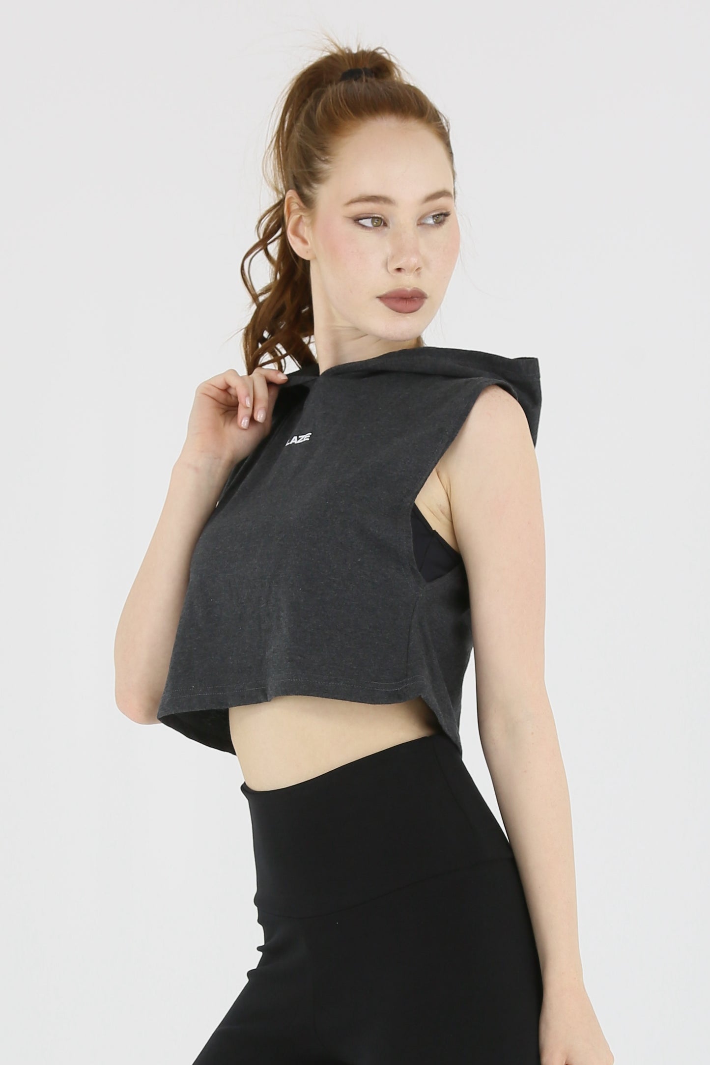 Core Cropped Hoodie